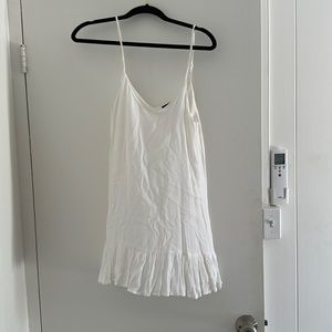 Oboe women’s small white slip dress